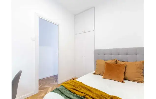 Rent a room in Madrid