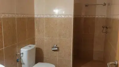Casa Adosada en Gerena 4 Dormitorios 3 Baños Jardin Garage