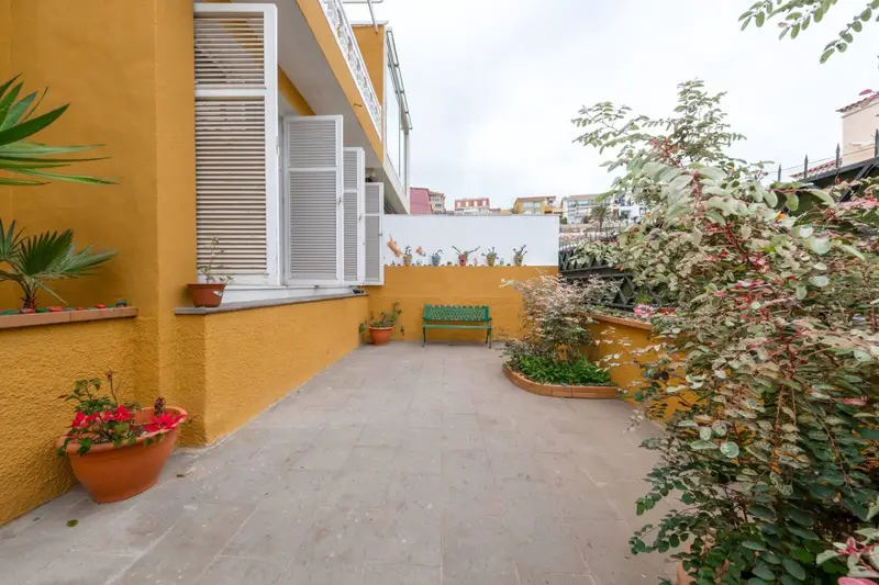 Chalet Pareado en Ciudad Jardin 388m2