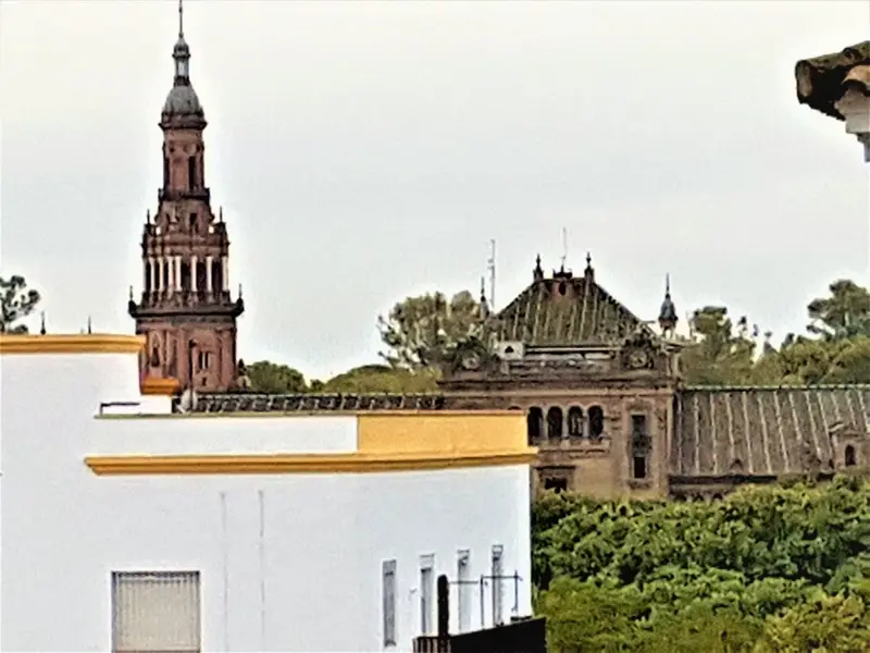Alquiler Ático Reformado Nervión 3 Dormitorios 2 Baños Terrazas Vistas Giralda