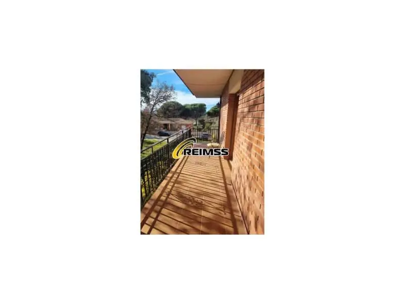 Chalet en Venta Sils Girona Amplio Jardin 6 Habitaciones