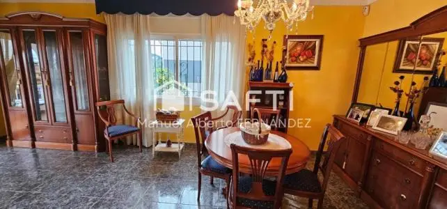 Chalet en Venta entre Lloret y Blanes Ideal para Familias