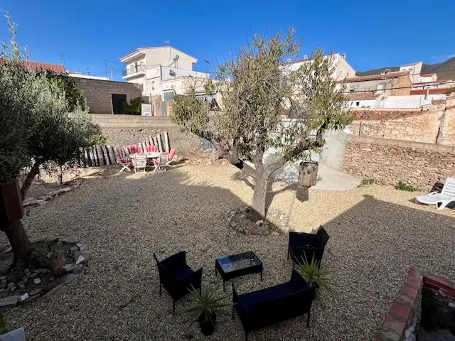 Casa de Pueblo 4 Dormitorios Jardin Grande Uleila del Campo