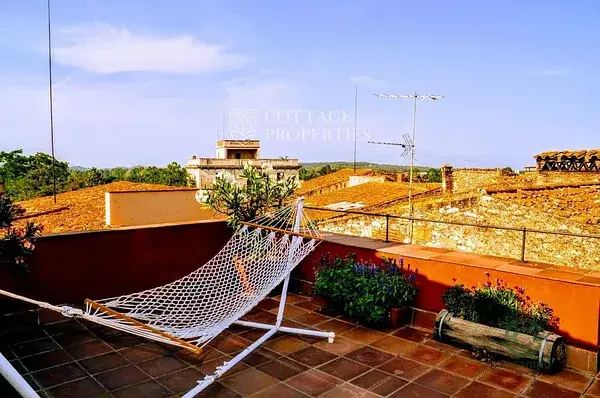 Casa de Pueblo en Fonteta Girona 5 habitaciones 300m2 Rehabilitada