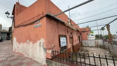 Casa para Reforma Total en Avenida de la Arboleda