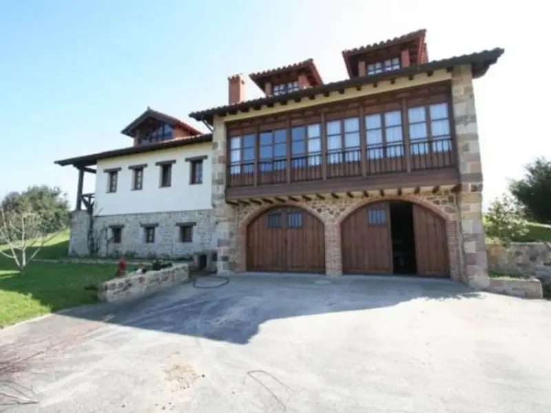 venta Chalet en Cobreces, Cantabria (16718788486.100500)- Globaliza