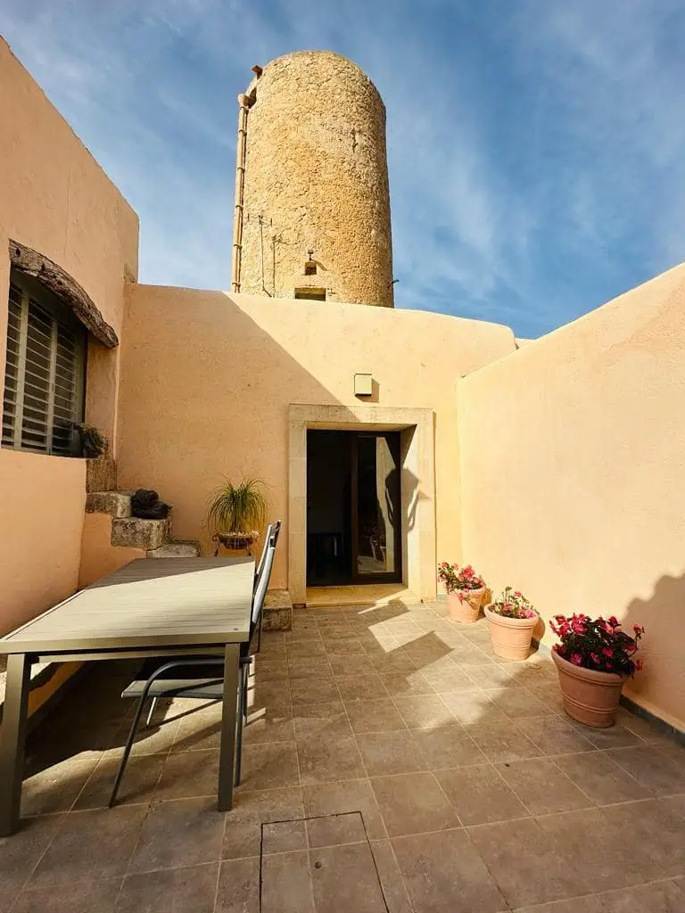 Molino en Felanitx Mallorca con Casa de Invitados y 10000m2