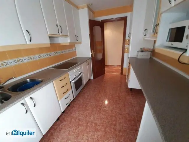 Alquiler Piso Amueblado Fuenlabrada 135m2 3 habitaciones 2 baños