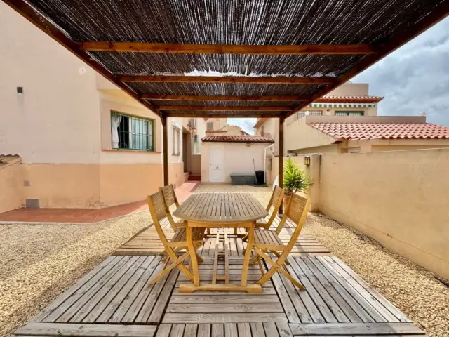 Casa Villa 3 Dormitorios Albir Espa	



a