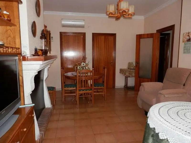 Casa en Venta en Caudete 4 Dormitorios 2 Baños