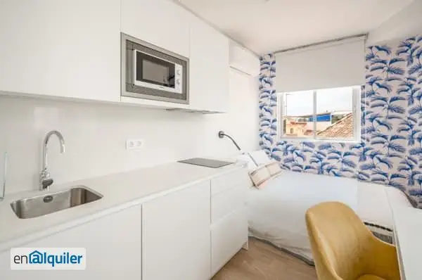 Estudio Amueblado con Terraza y Coworking Centro Ciudad