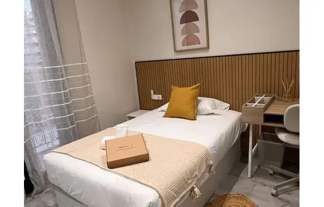 Habitacion de 100m2 en alquiler en Barcelona
