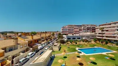 Atico en Alquiler Las Lagunas 1 Dormitorio Terraza Garaje Piscina