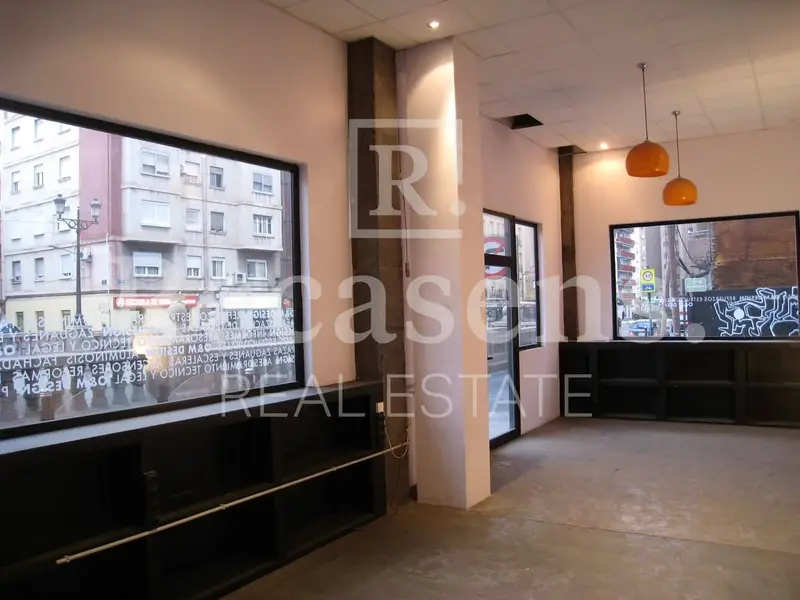 Local Comercial en Alquiler en Valencia 90m2