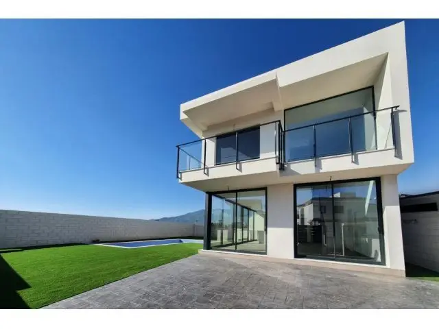 Chalets Modernos Alicante Cerca del Mar Obra Nueva
