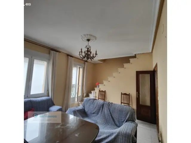 Piso Duplex Barrio Nuevo 5 habitaciones 2 baños