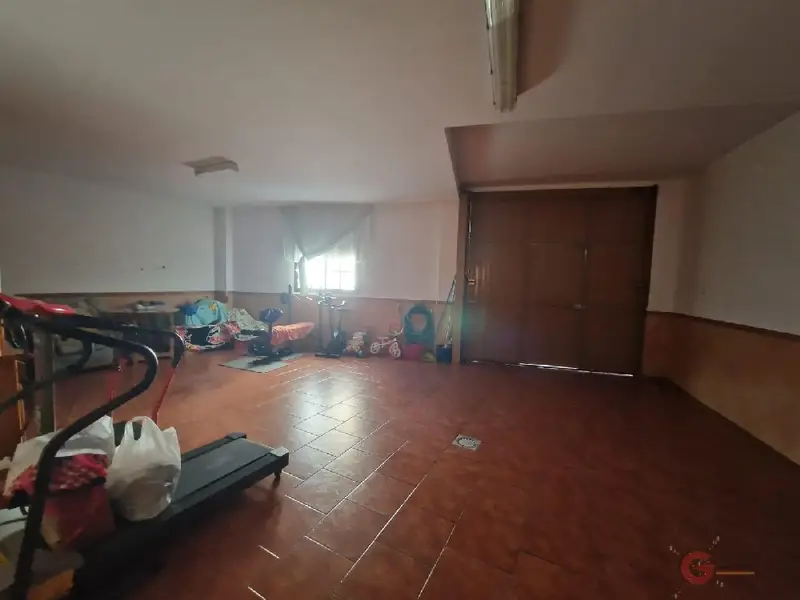 Casa en Venta Molviz Grana 4 Dormitorios 2 Baños Garaje