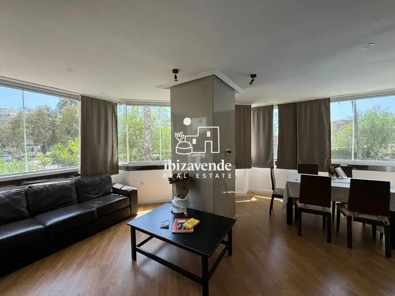Apartamento 2 Dormitorios Botafoch Alquiler Temporada