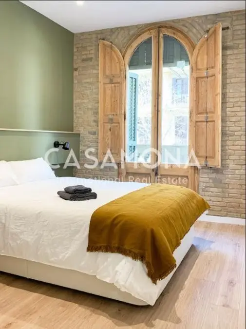 Habitacion Luminosa con Baño Privado en Sant Antoni