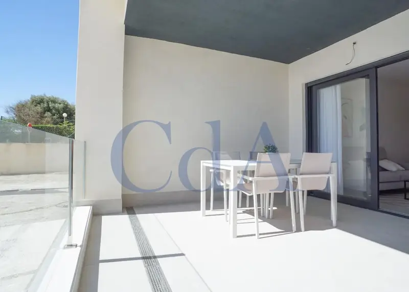 Venta Piso Lujo Nueva Torrevieja 2 Dormitorios Jardin Privado