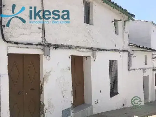 Casa Adosada en Constantina con dos viviendas