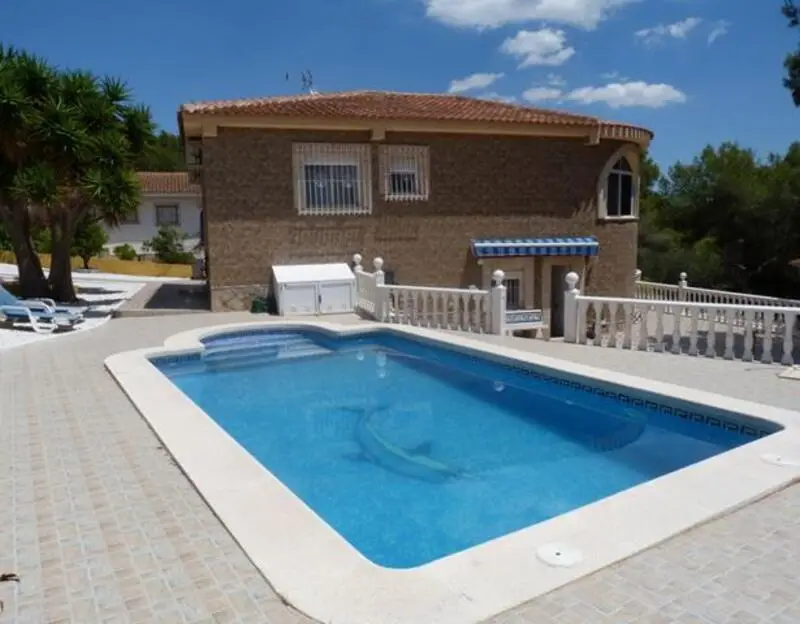 Chalet Independiente 6 Dormitorios Pinar de Campoverde
