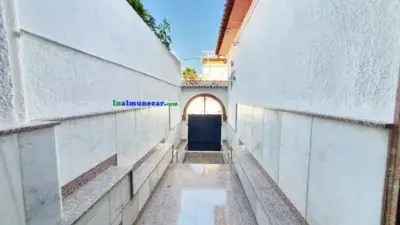 Casa en venta en Calle del Jazmín