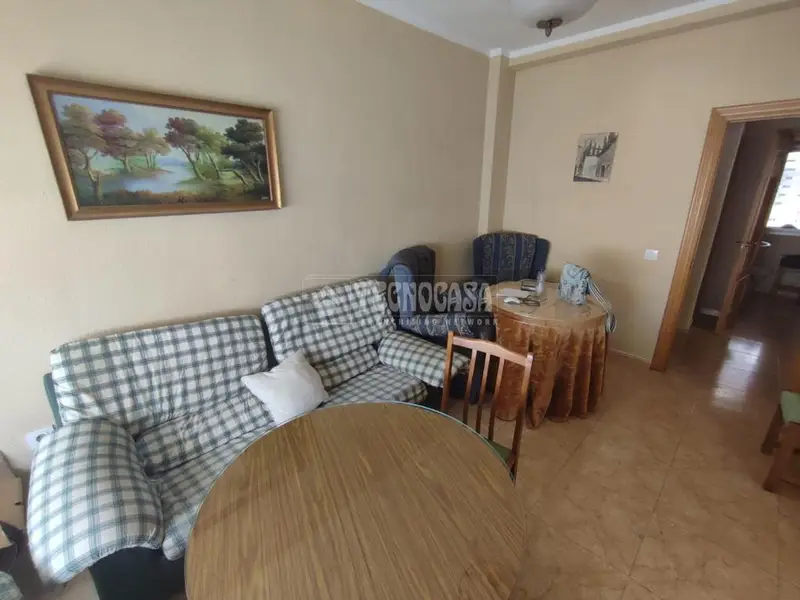 Piso en venta en Cáceres: 3 dormitorios, terraza y financiación 100%