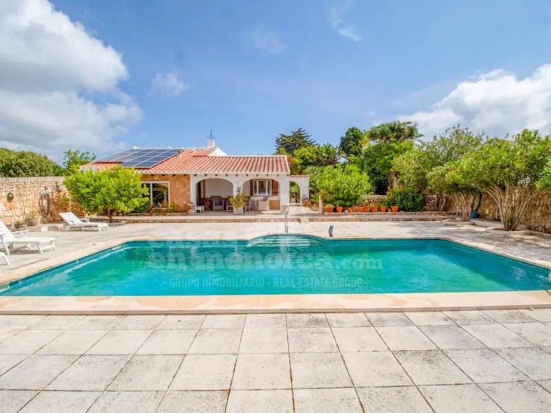 Casa Rural con Piscina en Cala dAlcaufar Menorca