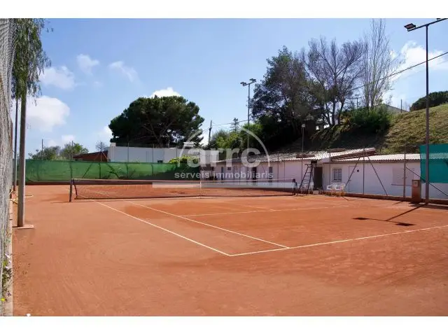 Club de Tenis en Cabrils Maresme  Venta