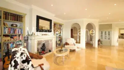 Chalet en Sotogrande Alto con Vistas al Mar y Golf