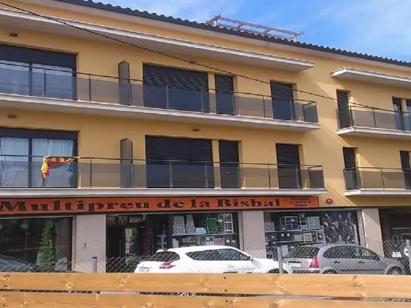 venta Local Comercial en La Bisbal D'Emporda, Girona Provincia (SRB0000323448)- Globaliza