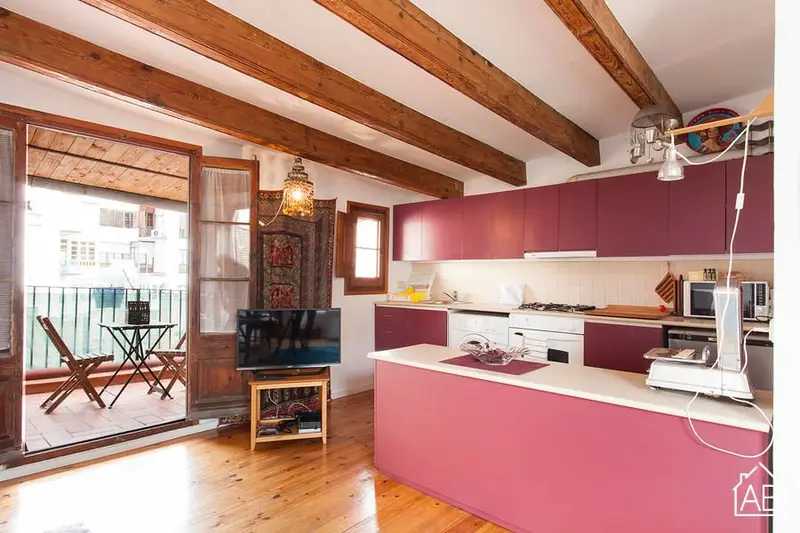 Estudio con Terraza cerca de Las Ramblas - Barcelona