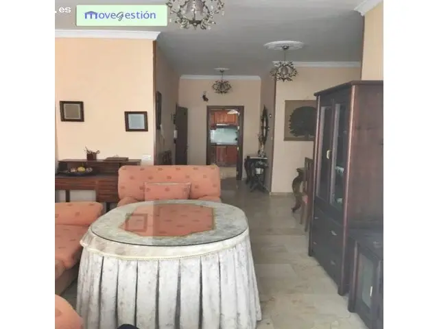 Casa con Local Comercial en Ubrique