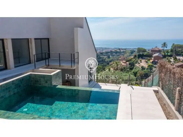 Casa en Alella con Vistas Panorámicas al Mar