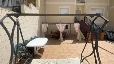 Casa adosada en venta en Calle de los Pinos