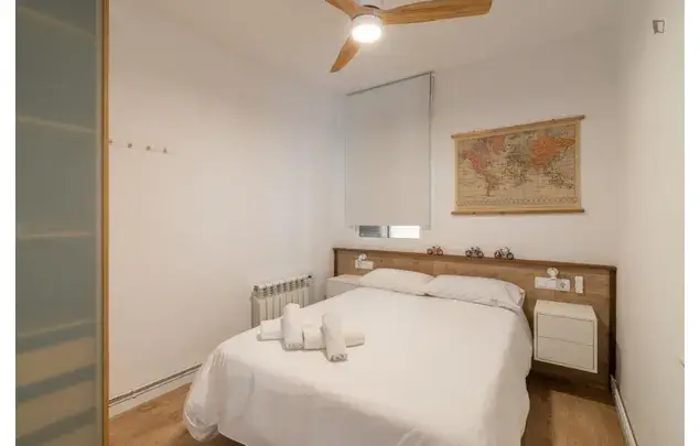 Alquiler Apartamento 4 Dormitorios Barcelona 3-24 Meses