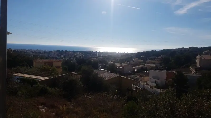 Venta Solar Segur de Calafell 639m2 Vistas al Mar