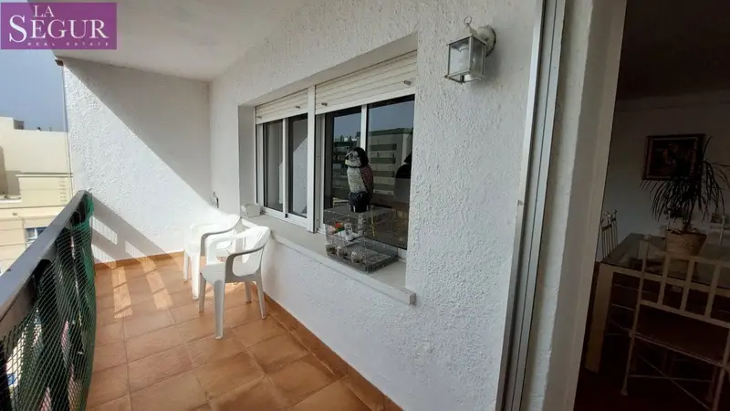 Piso en venta en Cadiz ciudad 109m2 reformado 3 dormitorios terraza vistas Bahia