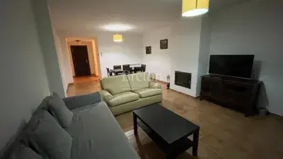 Chalet en venta cerca de Jaca 85m2 2 dormitorios 2 baños jardin privado