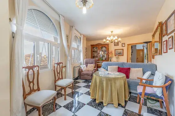 Casa con Ascensor Privado y Terraza 121m2 en Granada