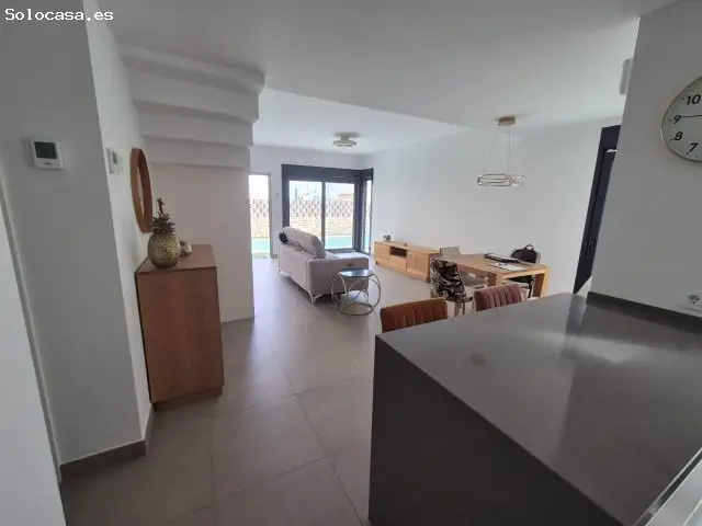 Villa en Torre de la Horadada cerca de la playa