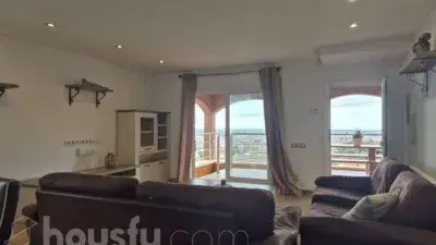 Casa en Alquiler Viladecans 5 habitaciones 3 baños Piscina Jardin Vistas al Mar
