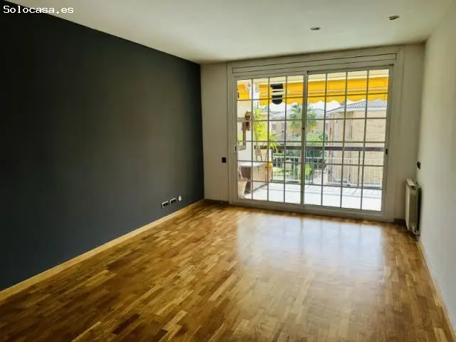 Apartamento en La Pava Gavà con Terraza Piscina y Calefacción