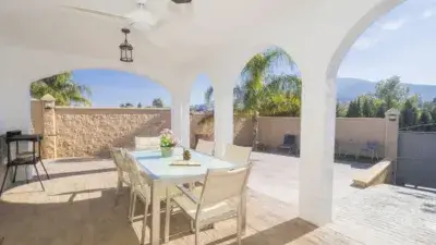 Casa Rústica en Venta en Alhaurín el Grande con Piscina