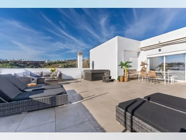 Adosado de 4 Dormitorios en venta Estepona, España