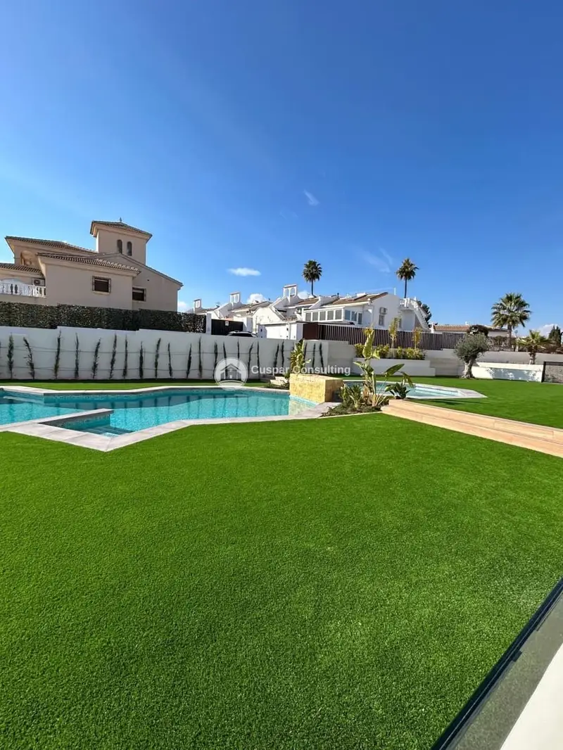 Piso en Venta Ciudad Quesada 3 Dormitorios Jardin Sotano