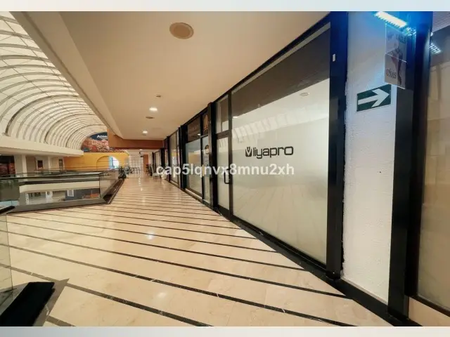 Oficina en Venta Puerto Banus Marbella