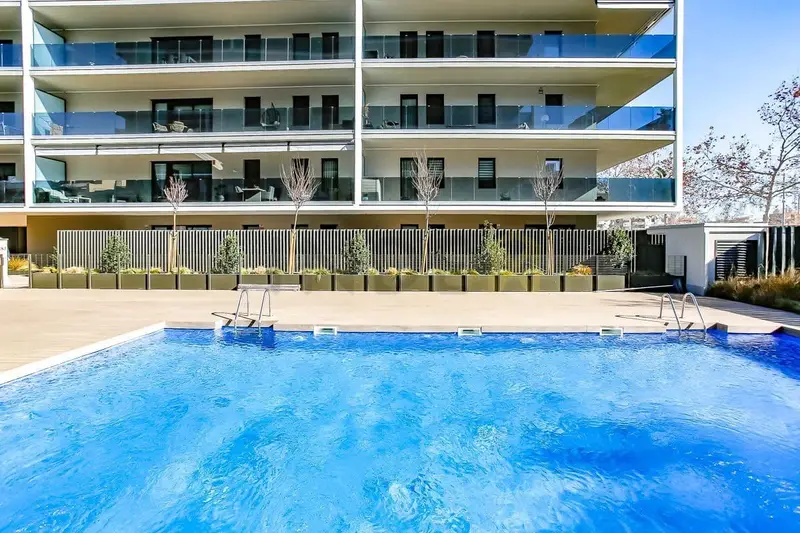 Piso en venta Vilanova i la Geltru 104m 3 dormitorios 2 baños terraza piscina