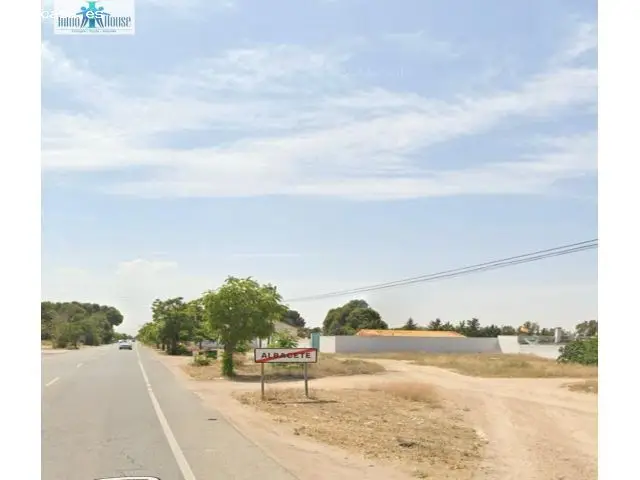 Terreno Rustico Carretera Barrax Albacete 1360m2